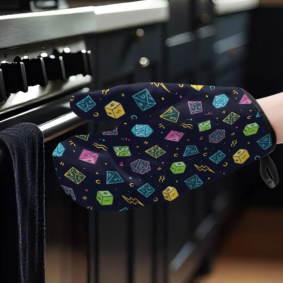 DnD Oven Mitts & Pot Holder